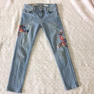 Light wash embroidered jeans